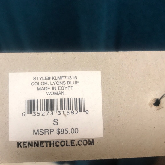 NWT Cold Shoulder Shirt - Picture 2 of 2